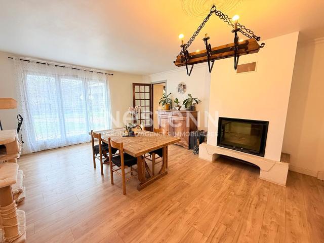 Maison 8 pièces 207 m²