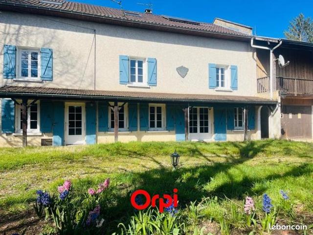 Maison 8 pièces 207 m²