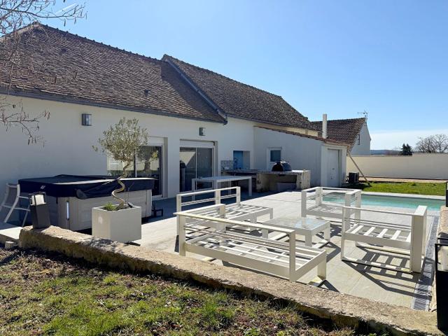 Maison 8 pièces 207 m²