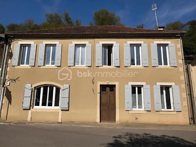 Maison 8 pièces 207 m²