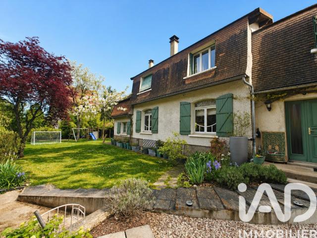 Maison 8 pièces 207 m²