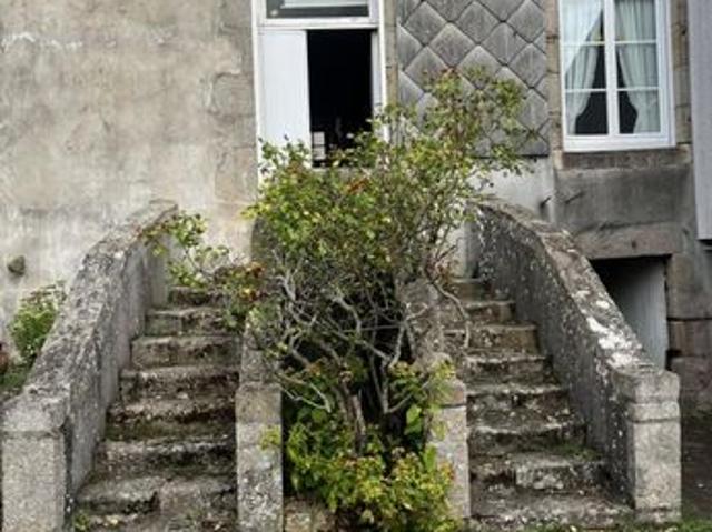 Maison 8 pièces 207 m²