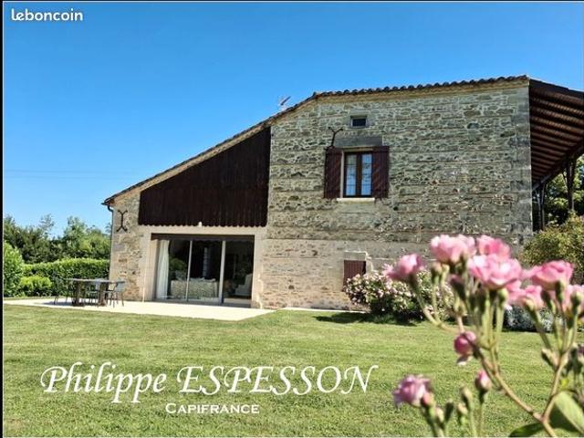 Maison 8 pièces 207 m²