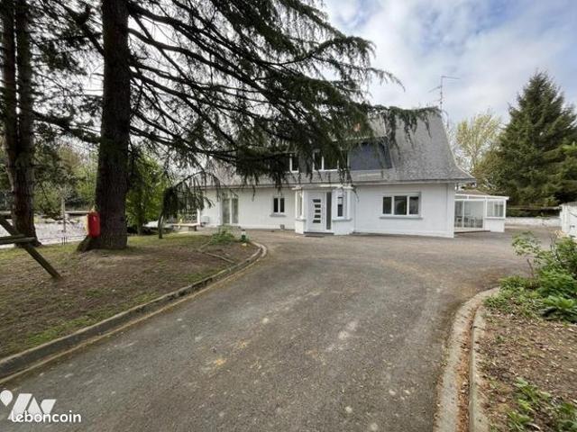Maison 8 pièces 207 m²