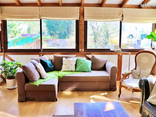 Maison 10 pièces 207 m²
