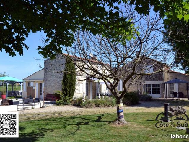 Maison 8 pièces 207 m²