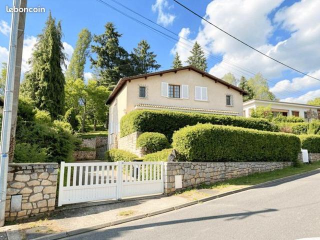 Maison 8 pièces 207 m²
