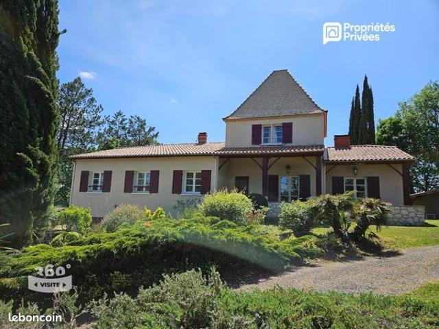 Maison 8 pièces 208 m²