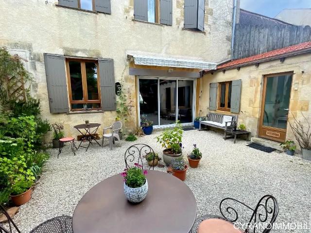 Maison 8 pièces 208 m²