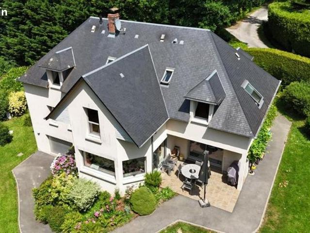Maison 8 pièces 208 m²