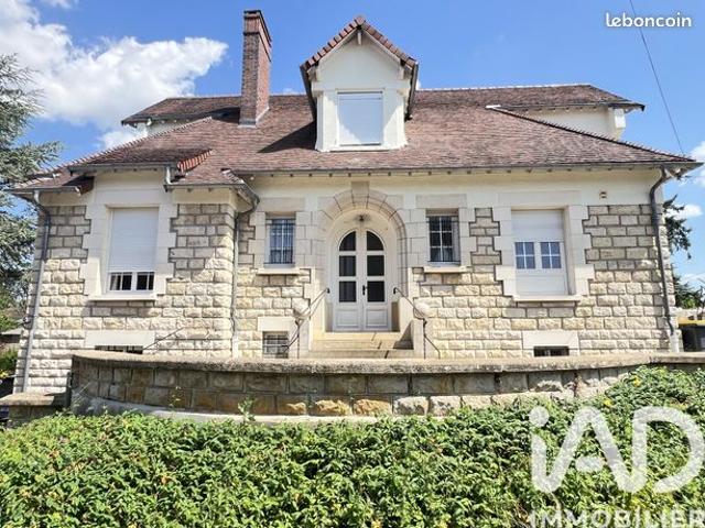Maison 8 pièces 208 m²