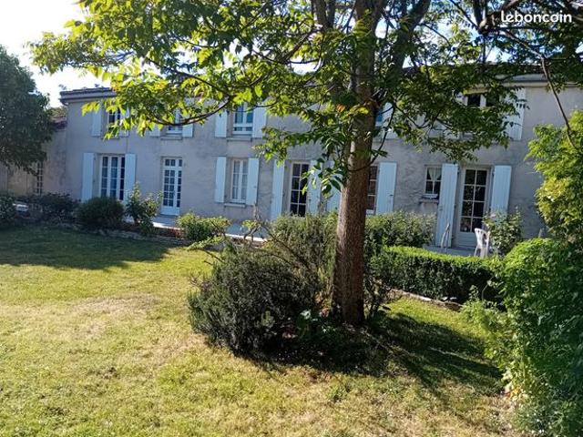 Maison 8 pièces 208 m²
