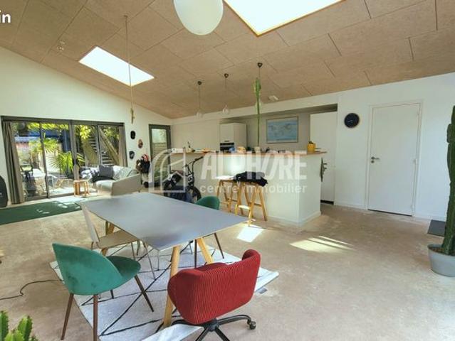 Maison 8 pièces 208 m²