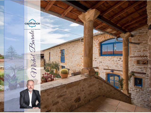 Maison 8 pièces 208 m²