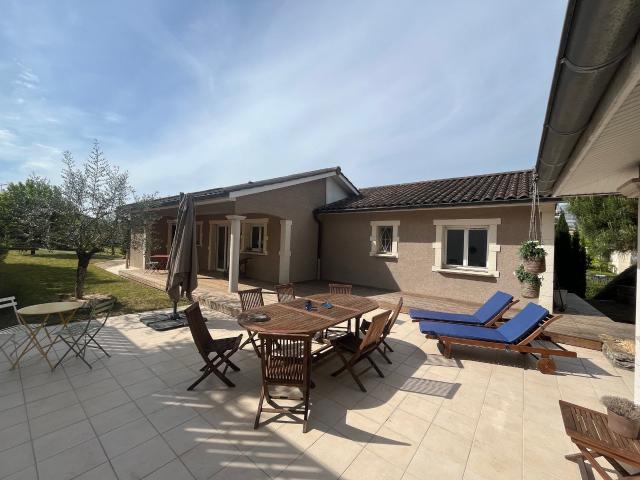 Maison 8 pièces 208 m²
