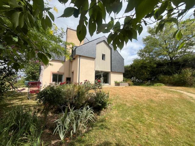 Maison 8 pièces 208 m²