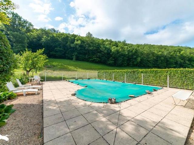 Maison 8 pièces 208 m²
