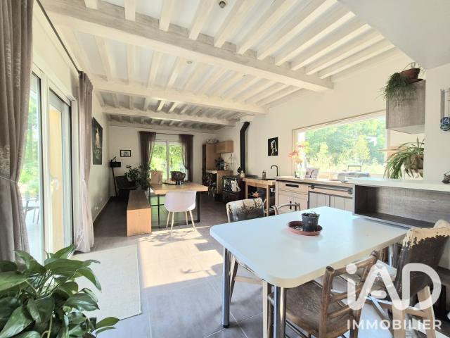 Maison 8 pièces 208 m²