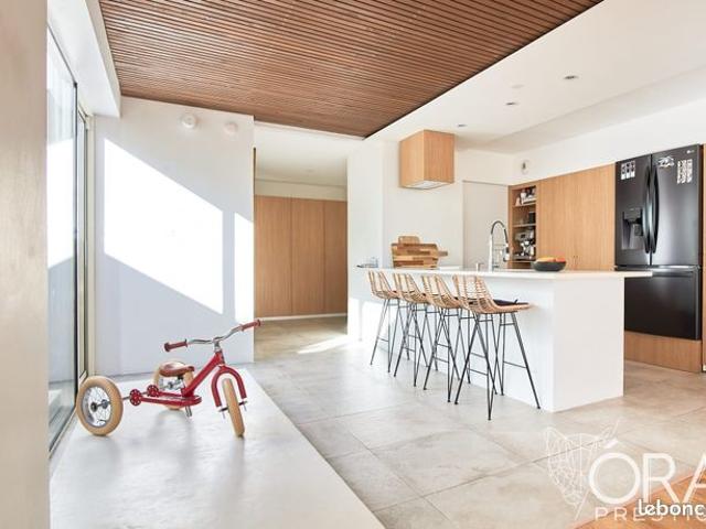 Maison 8 pièces 208 m²