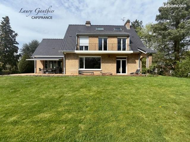 Maison 8 pièces 208 m²