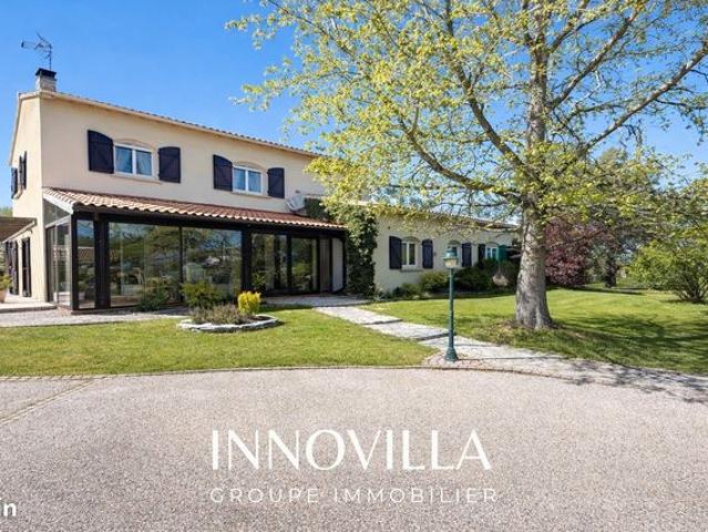 Maison 8 pièces 208 m²