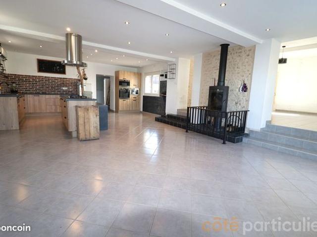 Maison 8 pièces 209 m²