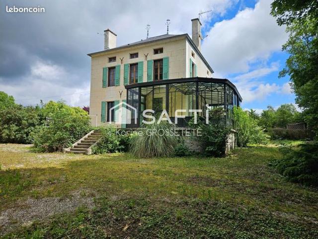 Maison 8 pièces 209 m²