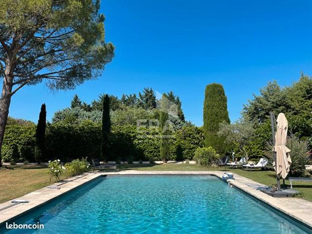 Maison 8 pièces 209 m²