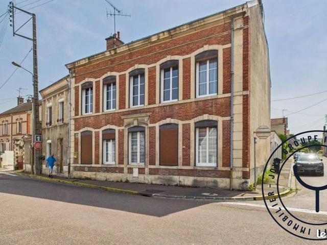Maison 8 pièces 200 m²