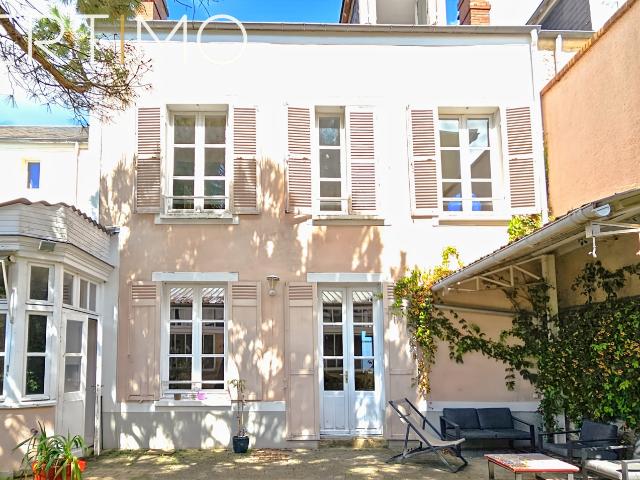 Maison 8 pièces 200 m²