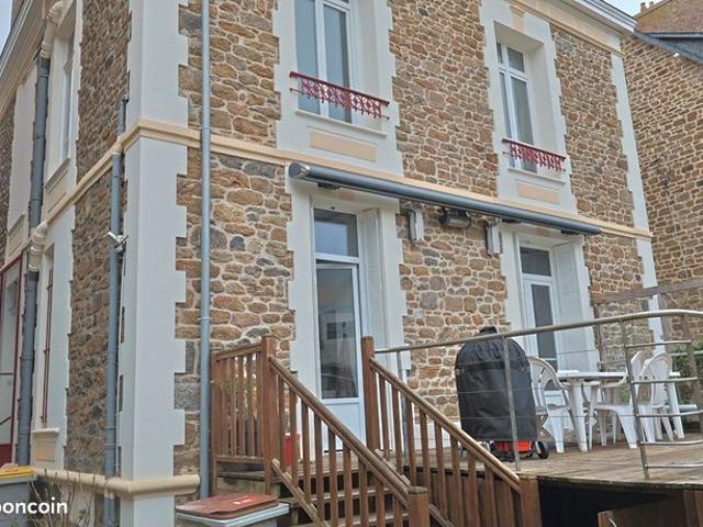 Maison 8 pièces 200 m²