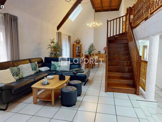 Maison 8 pièces 200 m²