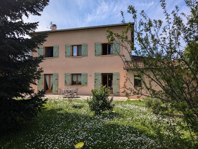 Maison 8 pièces 200 m²