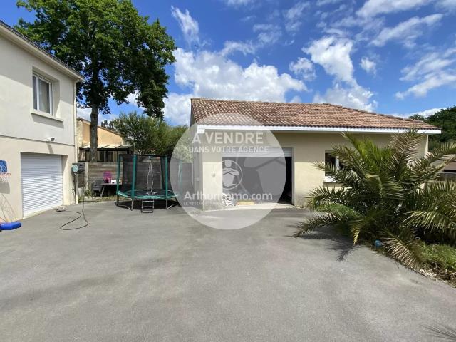 Maison 8 pièces 200 m²