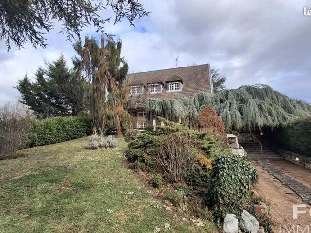 Maison 8 pièces 200 m²