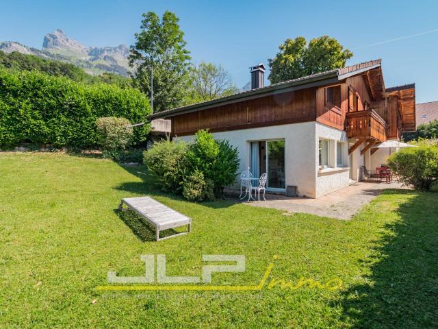 Maison 8 pièces 200 m²