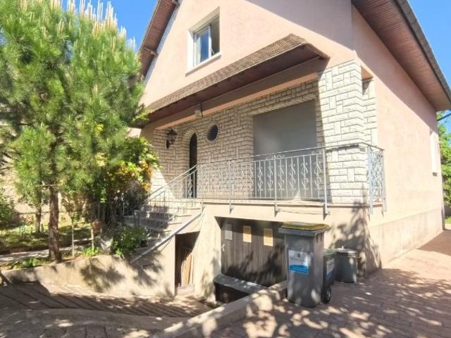 Maison 8 pièces 200 m²