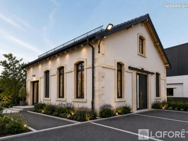 Maison 8 pièces 200 m²