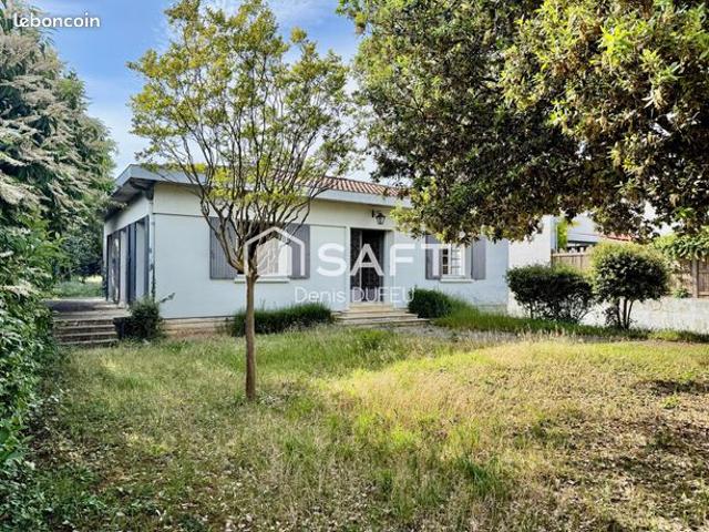 Maison 8 pièces 200 m²