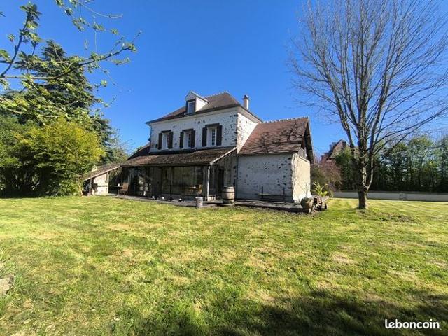 Maison 8 pièces 200 m²
