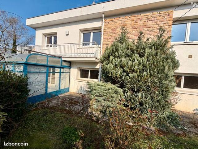 Maison 8 pièces 200 m²