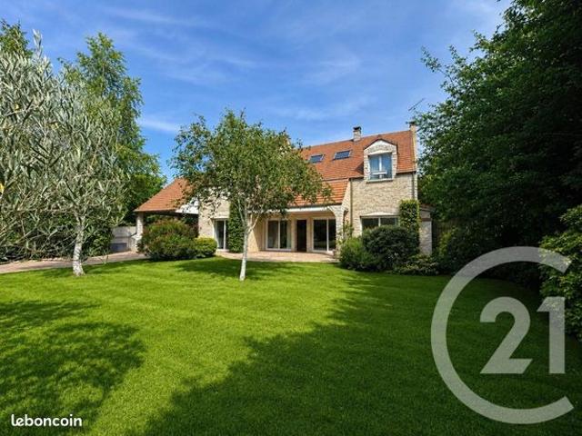 Maison 8 pièces 200 m²