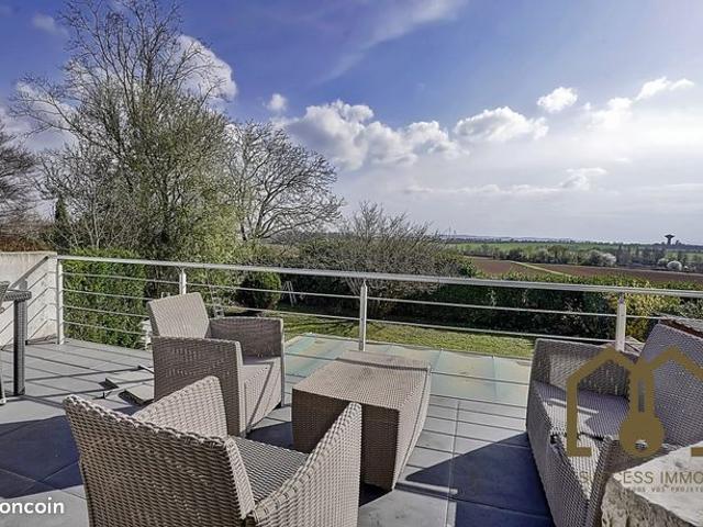 Maison 8 pièces 200 m²