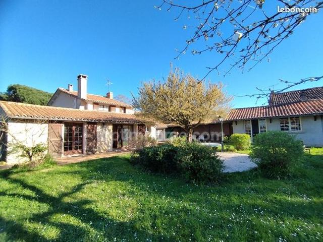 Maison 8 pièces 200 m²