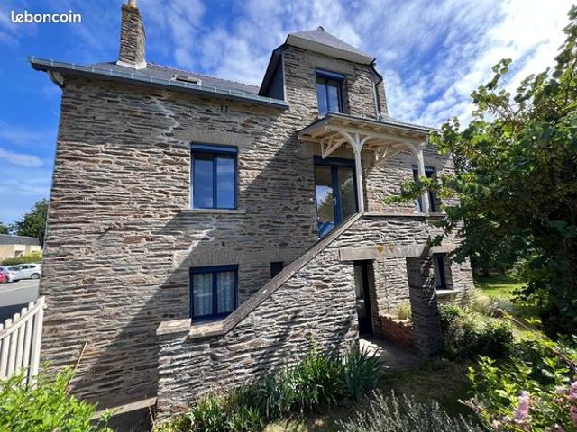 Maison 8 pièces 200 m²