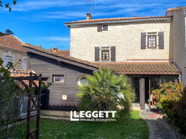 Maison 8 pièces 200 m²