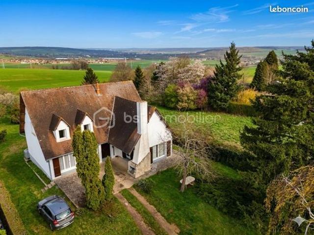 Maison 8 pièces 210 m²