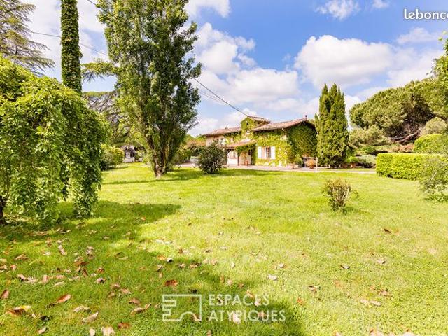 Maison 8 pièces 200 m²