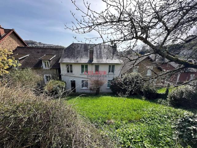 Maison 8 pièces 200 m²