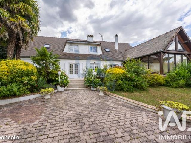 Maison 8 pièces 200 m²